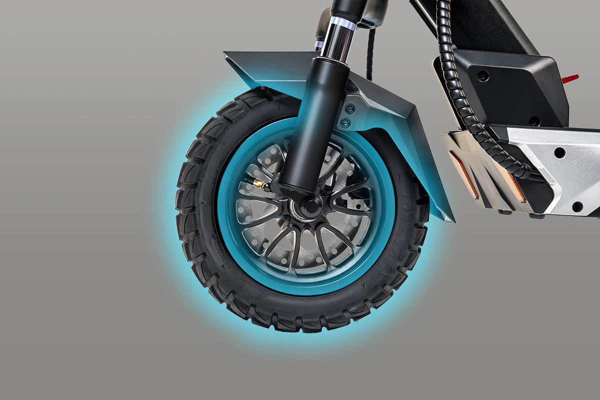 10-Inch Wear-Resistant Tubeless Tires – Stable and Safe Riding