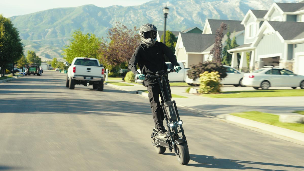 Z4 Pro 8000W Dual Motor Folding Electric Scooter - TEEWING